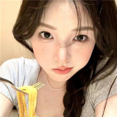 白色,红色与...